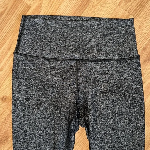 Lululemon Wunder Under High Rise Leggings Size 6 - Picture 3 of 5